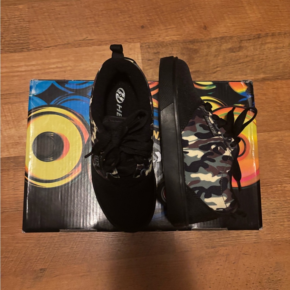 Heelys Black and Camouflage Skate Shoes- Kids size 1